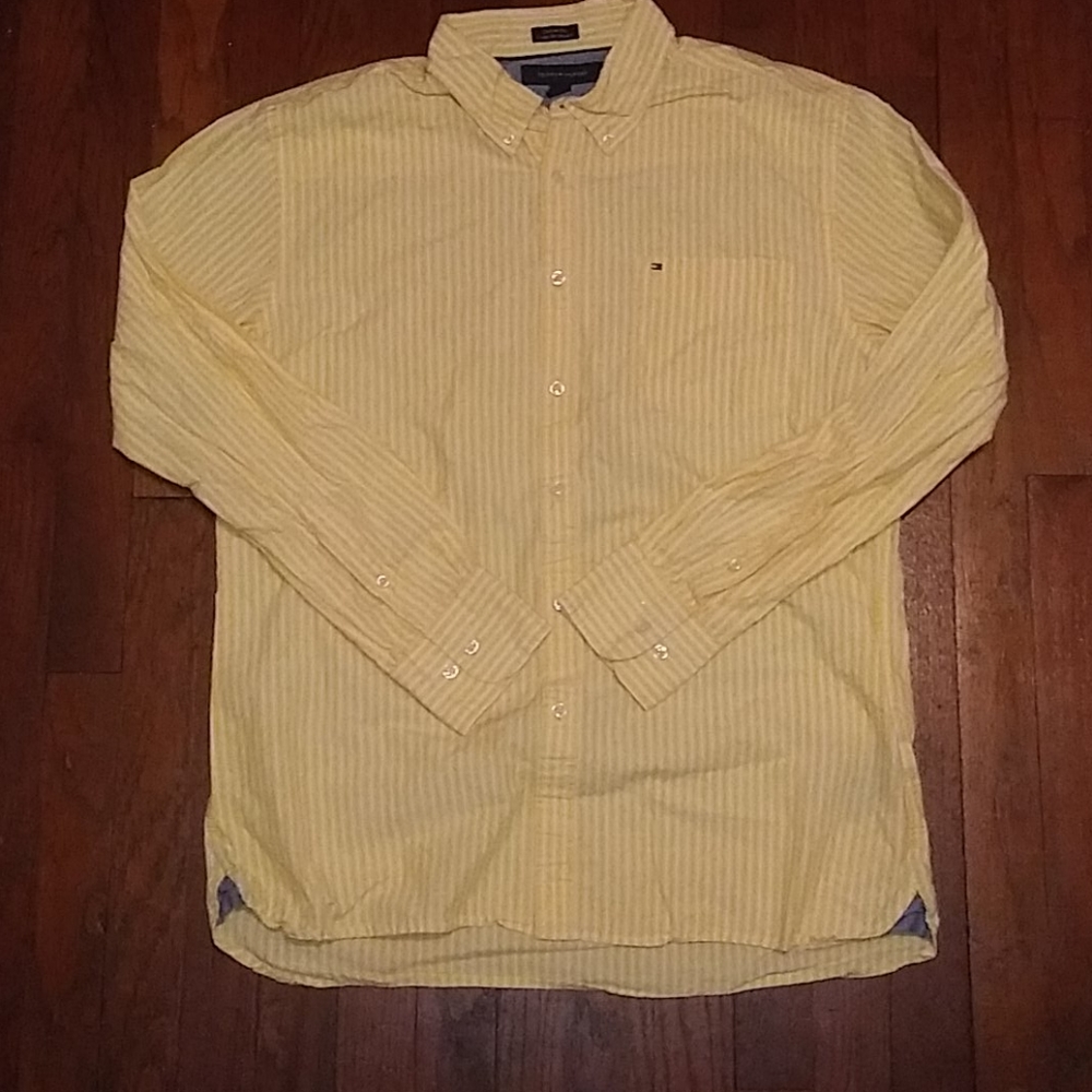 MENS TOMMY HILFIGER COLLARED BUTTON DOWN SHIRT